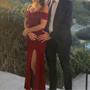 Lulus Off-Shoulder Maxi Dress